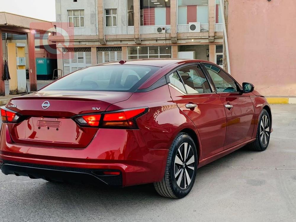 نیسان ئەلتیما